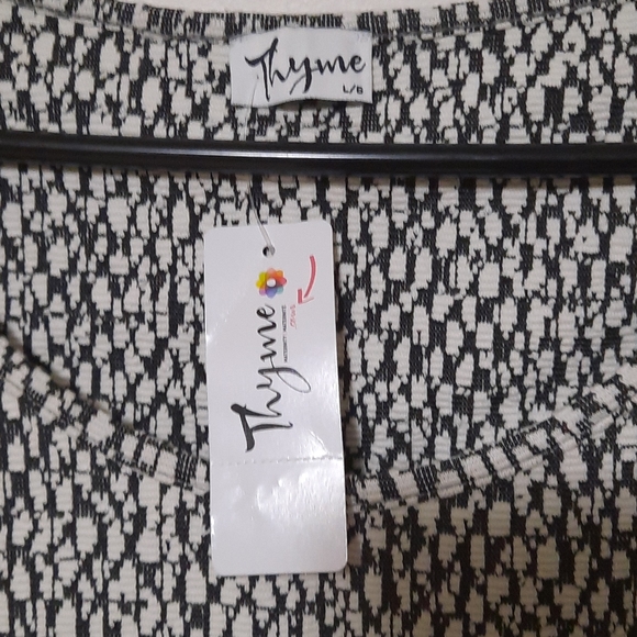 Woman dress - Picture 2 of 4